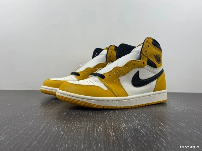 High Ochre Air Yellow OG Jordan DZ5485-701 1 0813